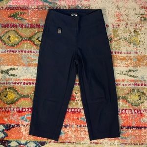 Raffinalla Perfect Capri with Zipper Detail